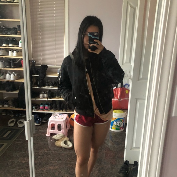 aritzia black bomber jacket - Picture 2 of 2